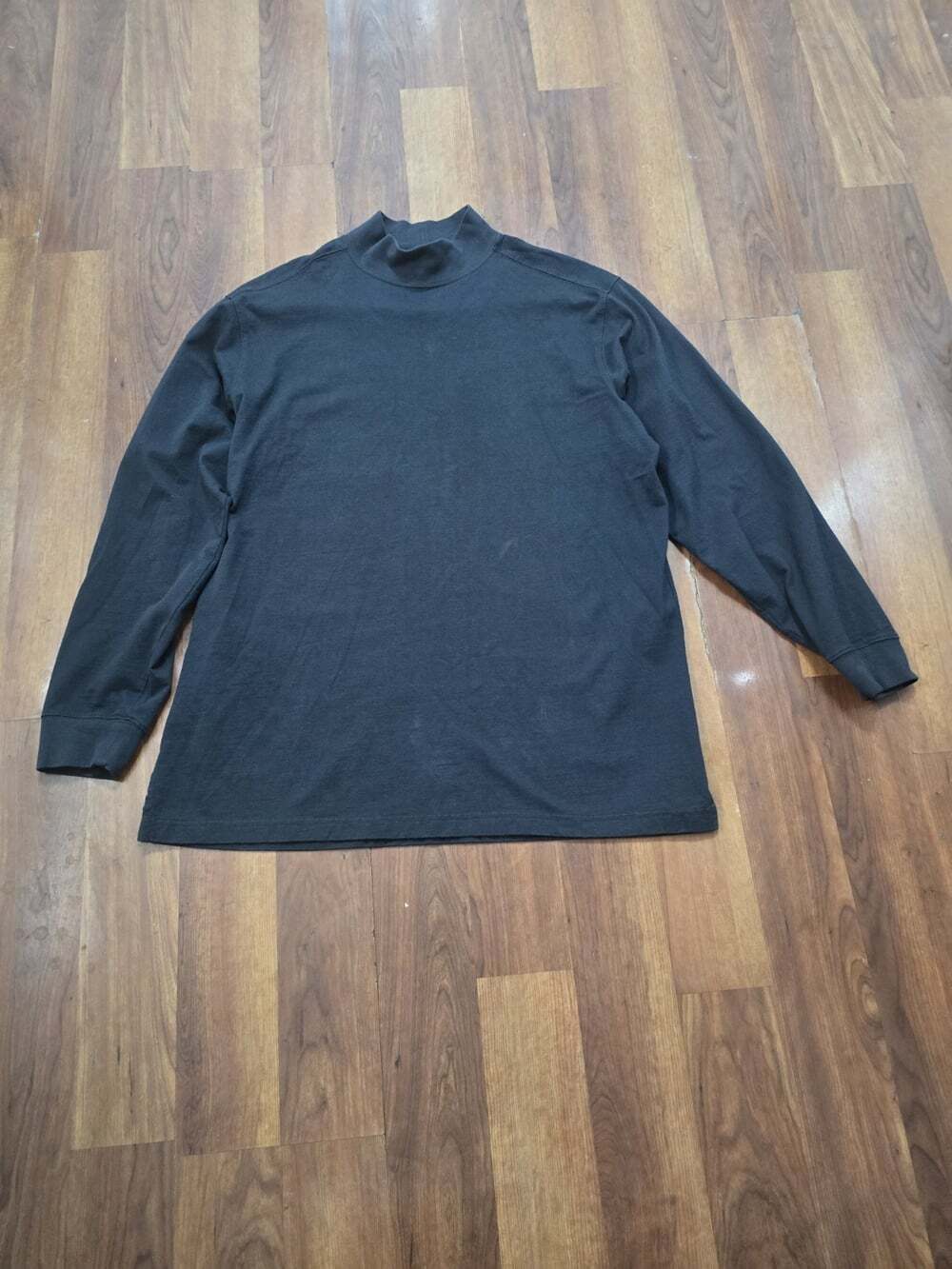 Duluth Trading Co Men Medium Black Longtail T Mock Neck Long Sleeve Cotton Shirt